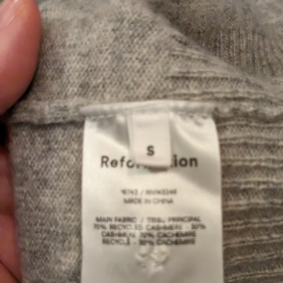 Reformation Oversized Recycled Cashmere Cardigan Sweater Women's Small - Picture 9 of 11